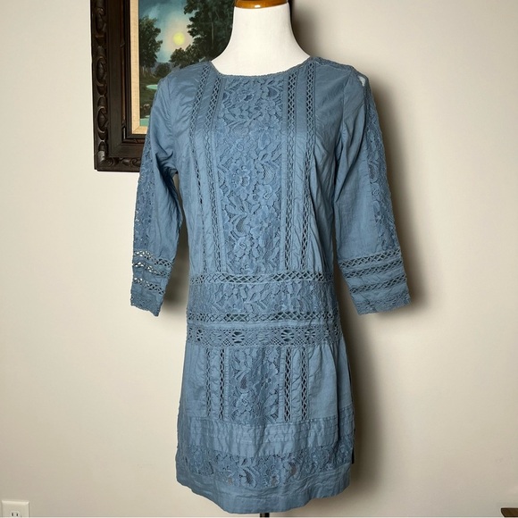 Cotton and Lace A&F Shift Dress - Picture 4 of 8